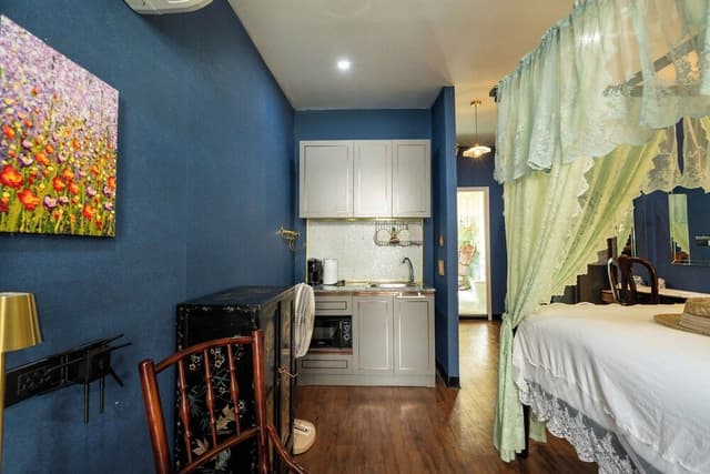 Honeymoon Room