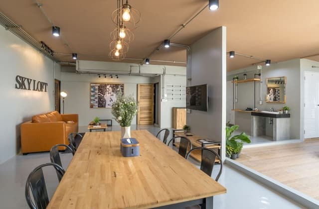 2 Bedrooms Apartment