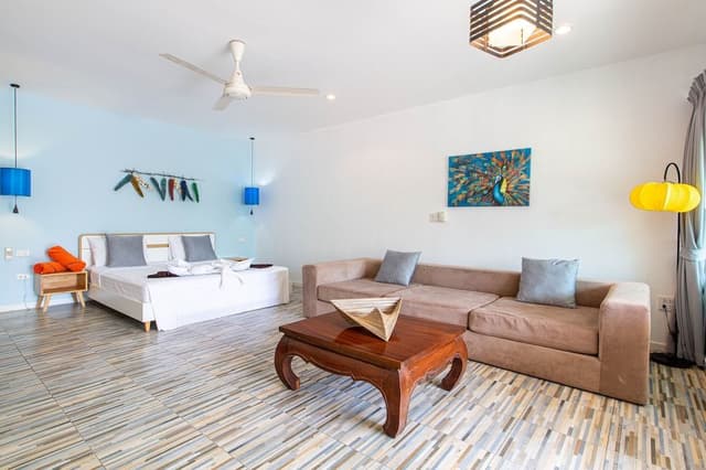 Padel Phangan Suite Pool Side