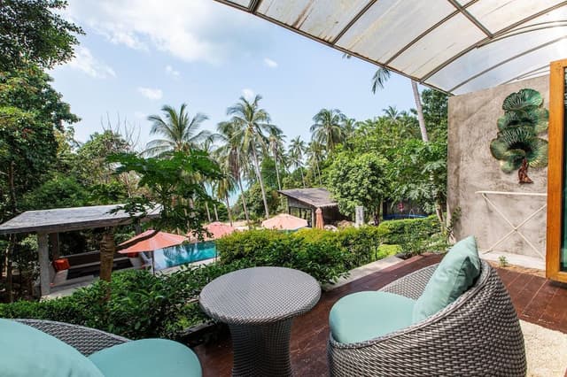 Padel Phangan Suite Pool Side