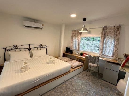 Deluxe Bungalow