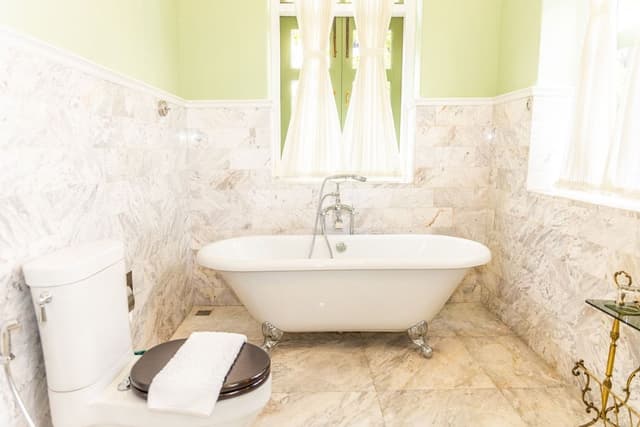 Deluxe Suite (TWO)