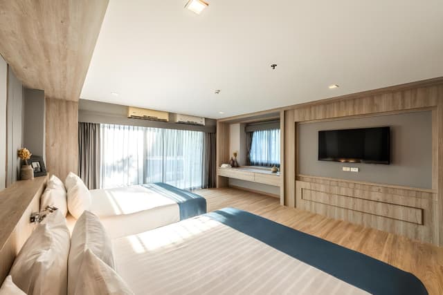 Executive Suite