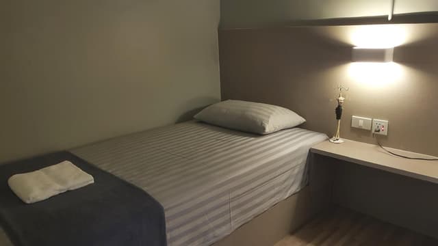 Single Room with Shared Bathroom