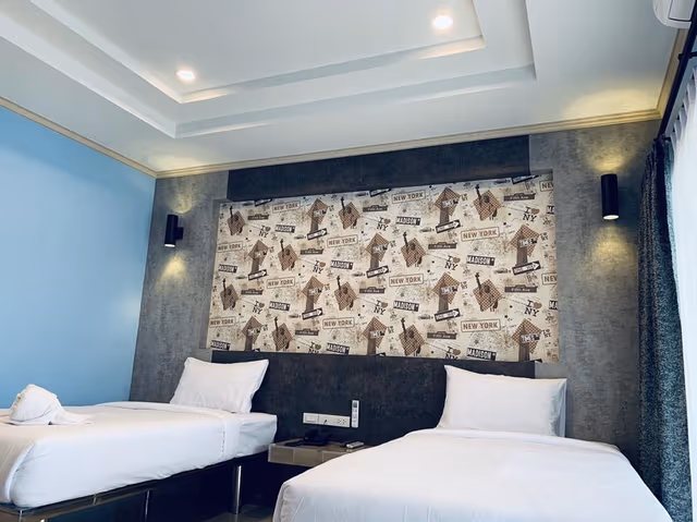 Standard Twin Bed Room