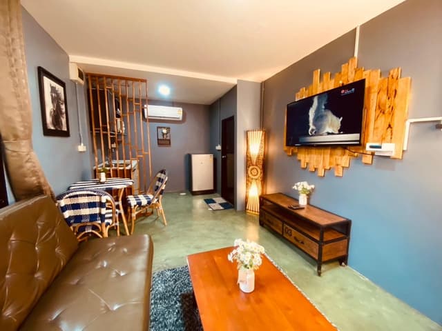 Deluxe Room with Living Room