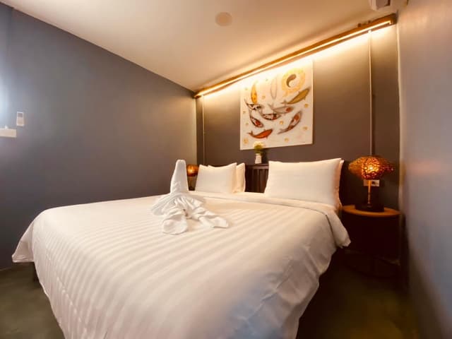Deluxe Room with Living Room