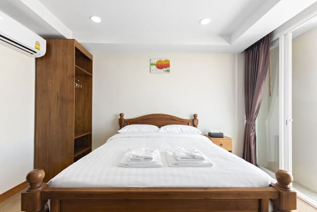Deluxe Double Bed