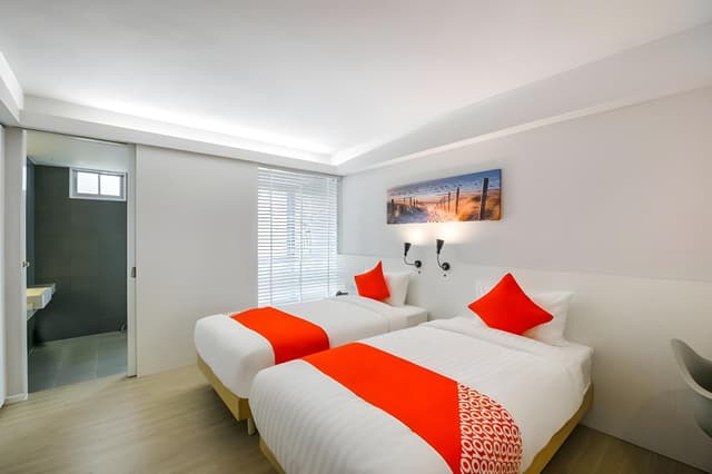 Deluxe Twin Room