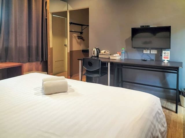 Deluxe Room, 1 King Bed