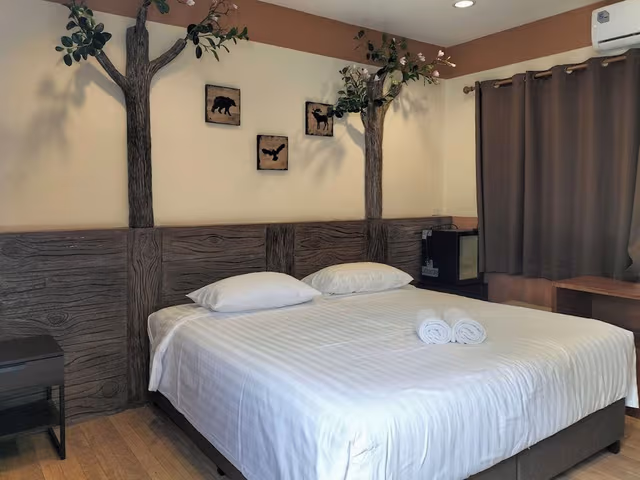Deluxe Room, 1 King Bed