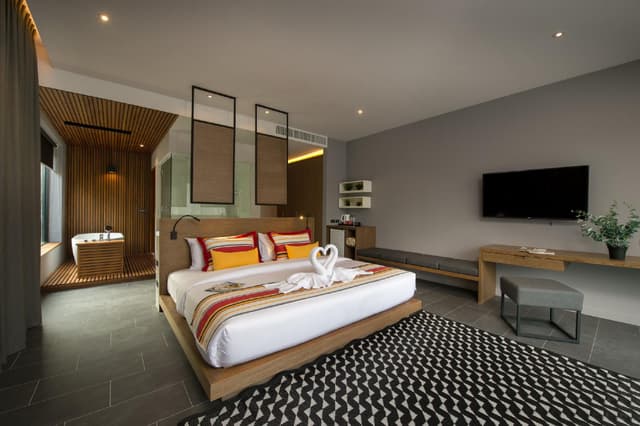 Grand Deluxe Room
