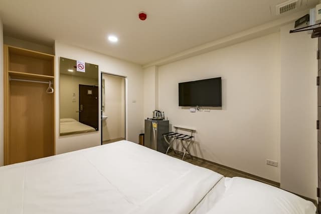 Standard Room, 1 Double Bed, No Windows