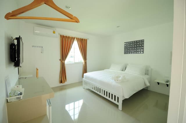 Deluxe Double Room (Hotel Zone)