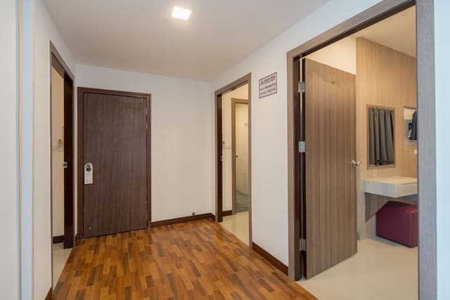 4 Connecting Rooms for 8