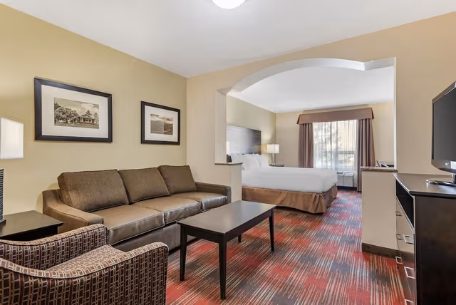 Suite, Multiple Beds, Non Smoking, Refrigerator & Microwave (with Sofabed)