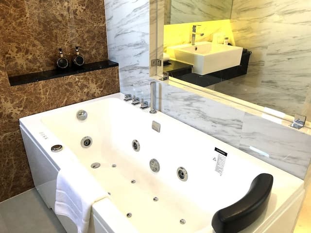 Executive Suite