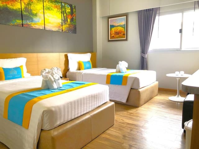 Deluxe Twin Room