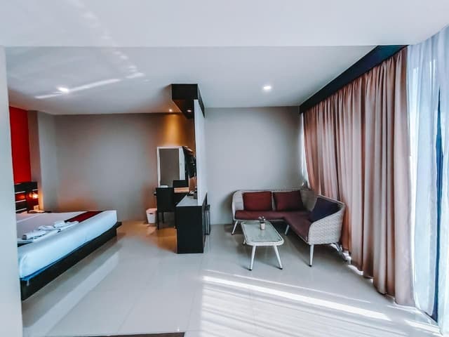 Deluxe Suite