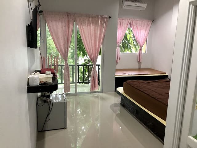 Basic Double Room, 1 Double Bed, Lanai, Valley View