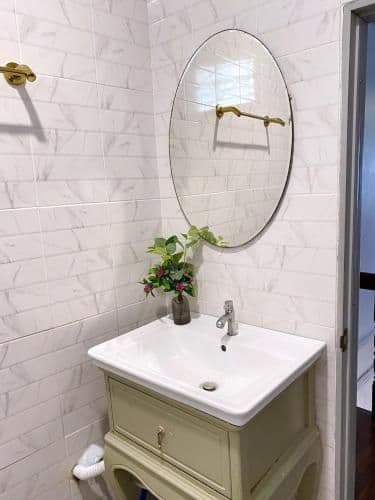 Double shared bathroom