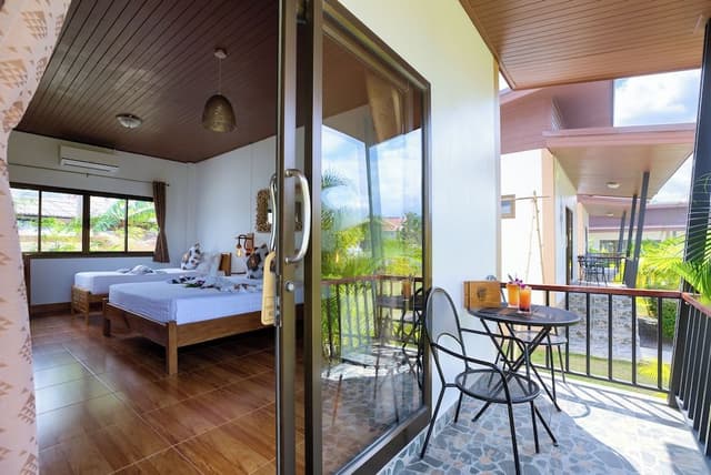 Deluxe Room, 1 King Bed, Kitchenette, Resort View