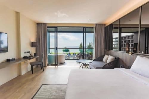 Oceanview Skybath King Room
