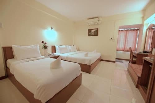 Deluxe Family Room