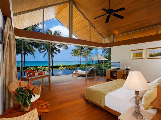 6-Bedroom Villa with Pool