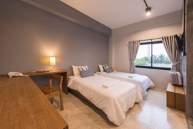 Standard Twin Room