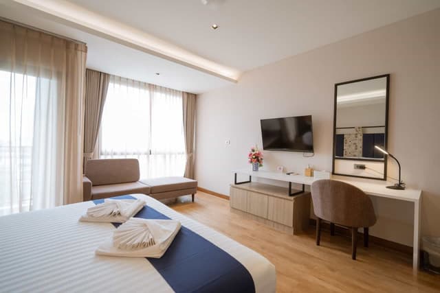 Deluxe Suite