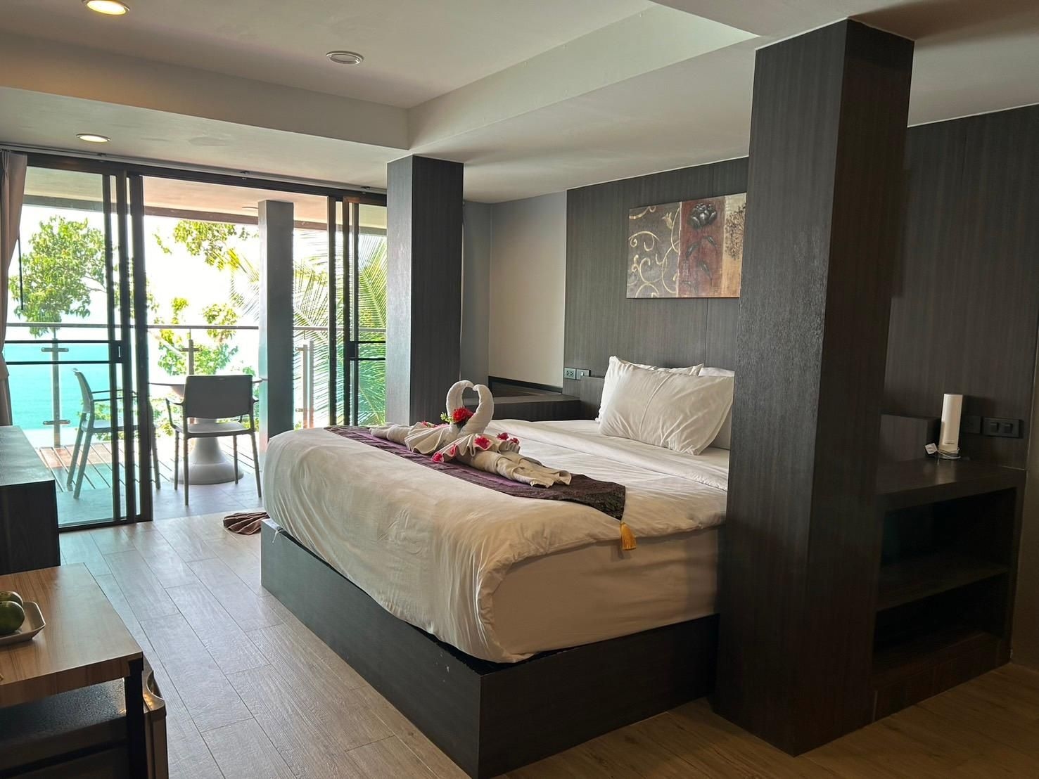 Cliff Lanta Suite2