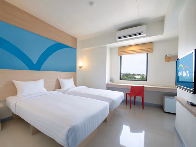 Standard Twin Room