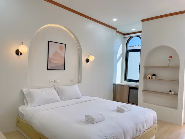 1 King Bed Superior Room Non-Smoking
