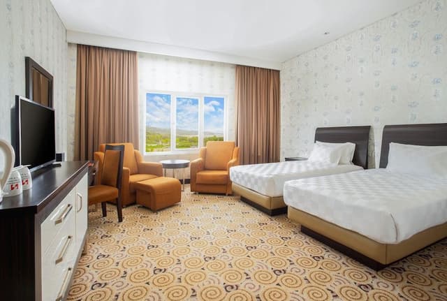 Grand Deluxe Twin Room