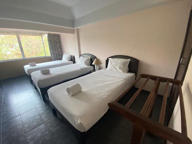 Deluxe Triple Room