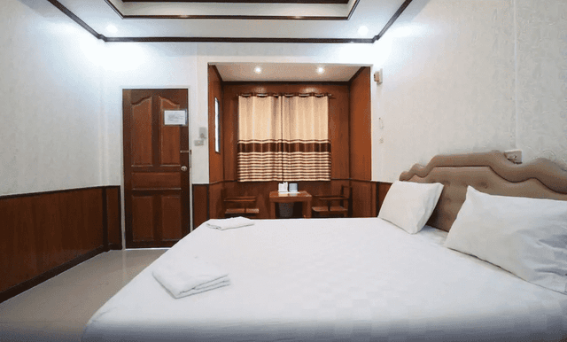 Standard Double Room (fridge)