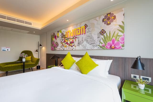 Deluxe City View King Room