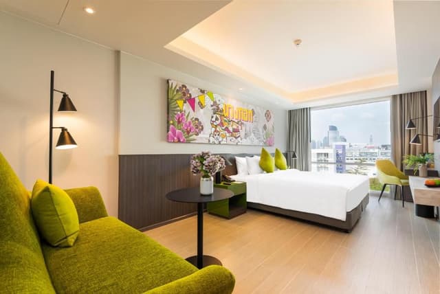 Deluxe City View King Room