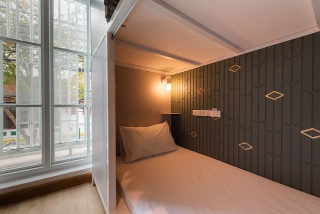 Bed in 10-Bed Mixed Dormitory Room