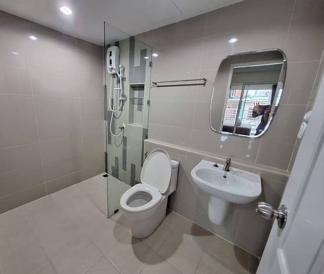 1-Bedroom Premium Room