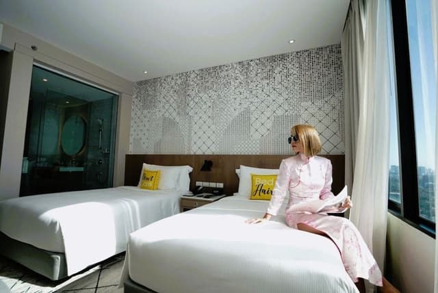 Superior Skyline Twin Room