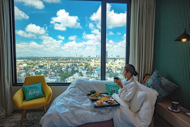 Superior Skyline Twin Room