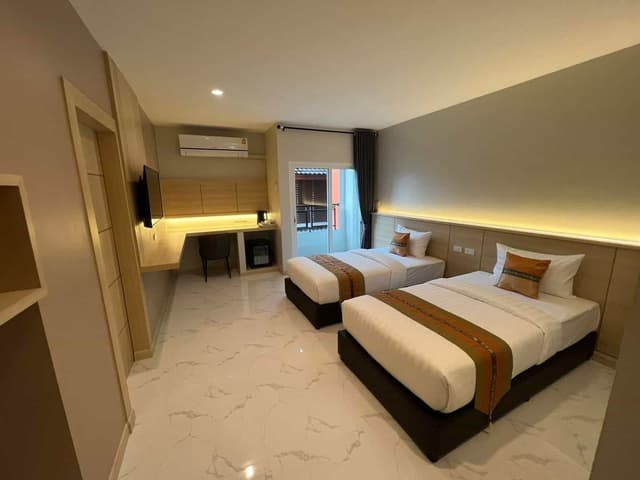 Deluxe Twin Room