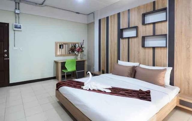 Deluxe 1 King Bed