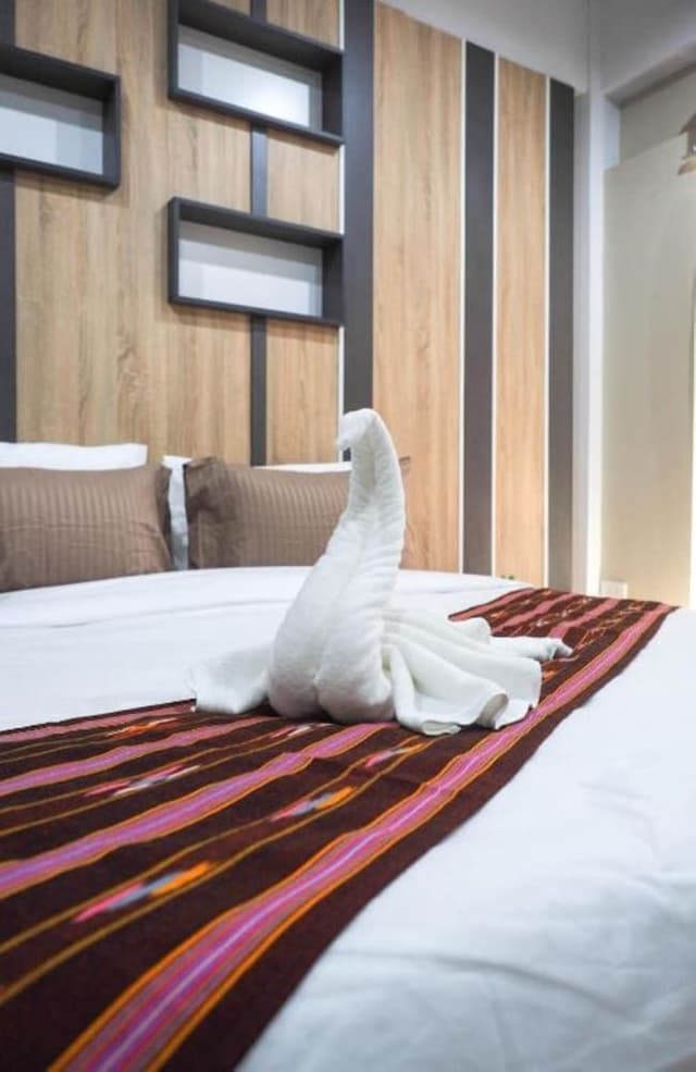 Deluxe Room, 1 King Bed