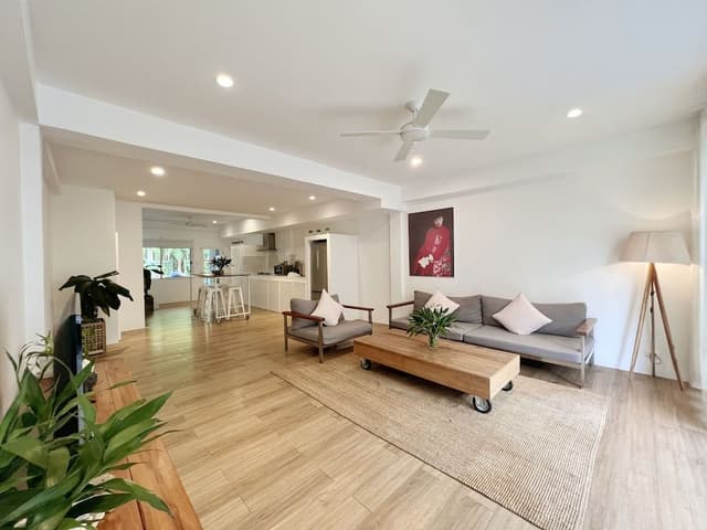 Premium House, 2 Bedrooms, Pool Access, Poolside