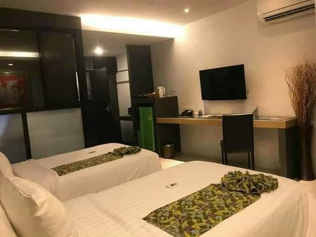 Standard Twin Room