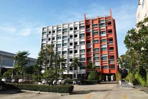 โรงแรมคอส สนามบินสุวรรณภูมิ (KOS Hotel Suvarnabhumi Airport)0