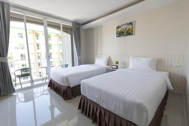 Standard Twin Room